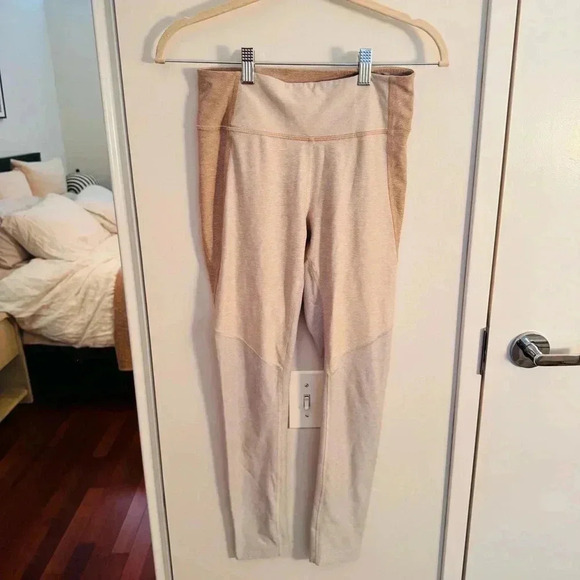 OUTDOOR VOICES neutral color block high waist leggings - Picture 1 of 6